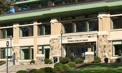 DiMenna Nyselius Library exterior photo