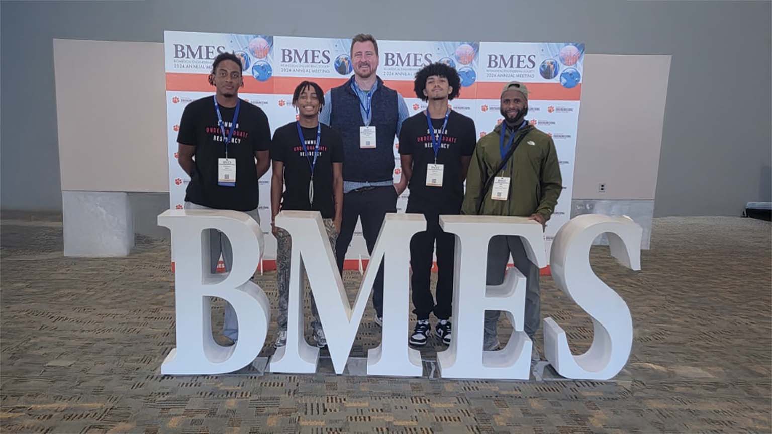 Students and faculty at BMES conference