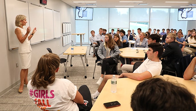 Zanny Beddoes speaks to a business school class