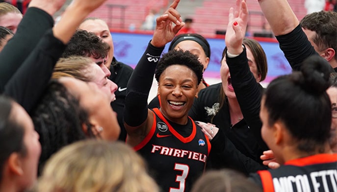 Janelle Brown '23 and the Fairfield Women's Basketball program celebrate the Nov. 29 win at Sacred Heart