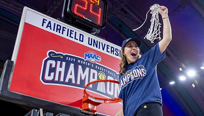 Coach Carly down the net in Atlantic City.