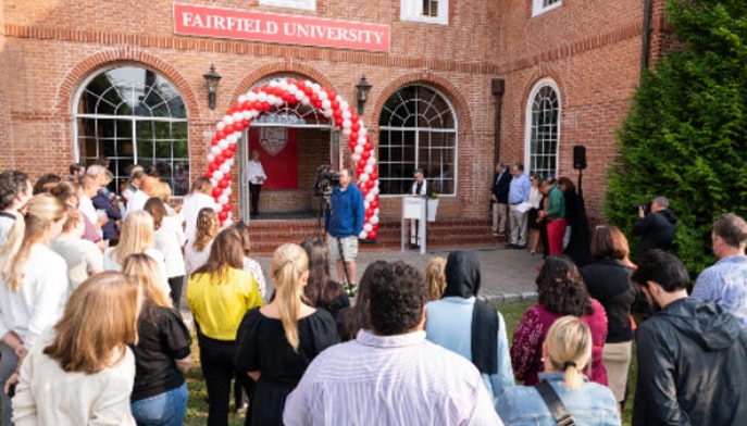 Image of ribbon cutting of Fairfield Post Office