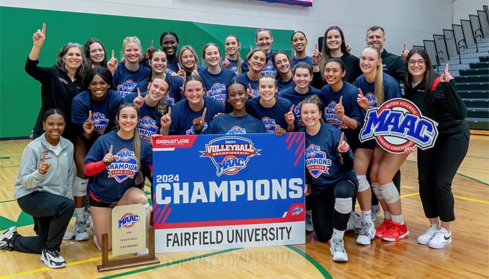 Image of women's volleyball players celebrating